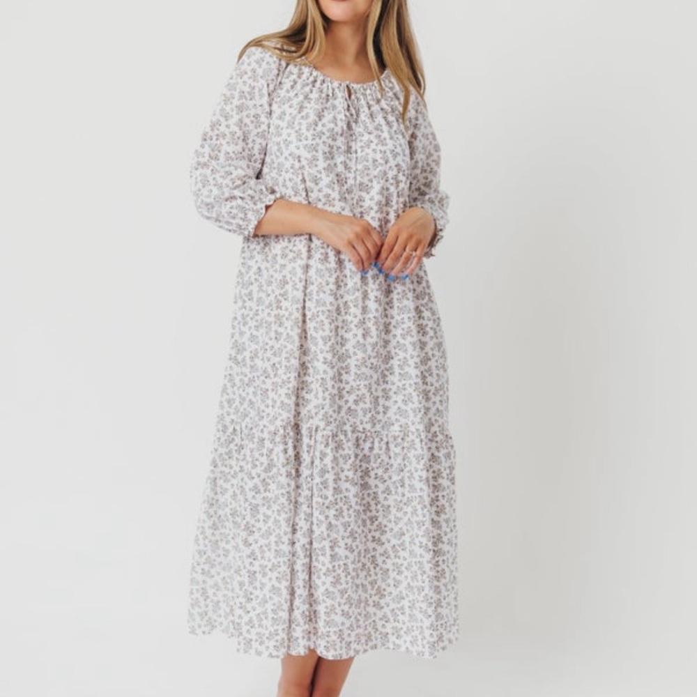 Worth Collective Avery Linen-Blend Midi Dress in Off-White Floral